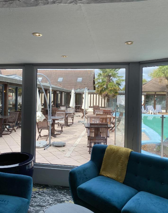 Logis Le Clos Deauville Saint Gatien Экстерьер фото