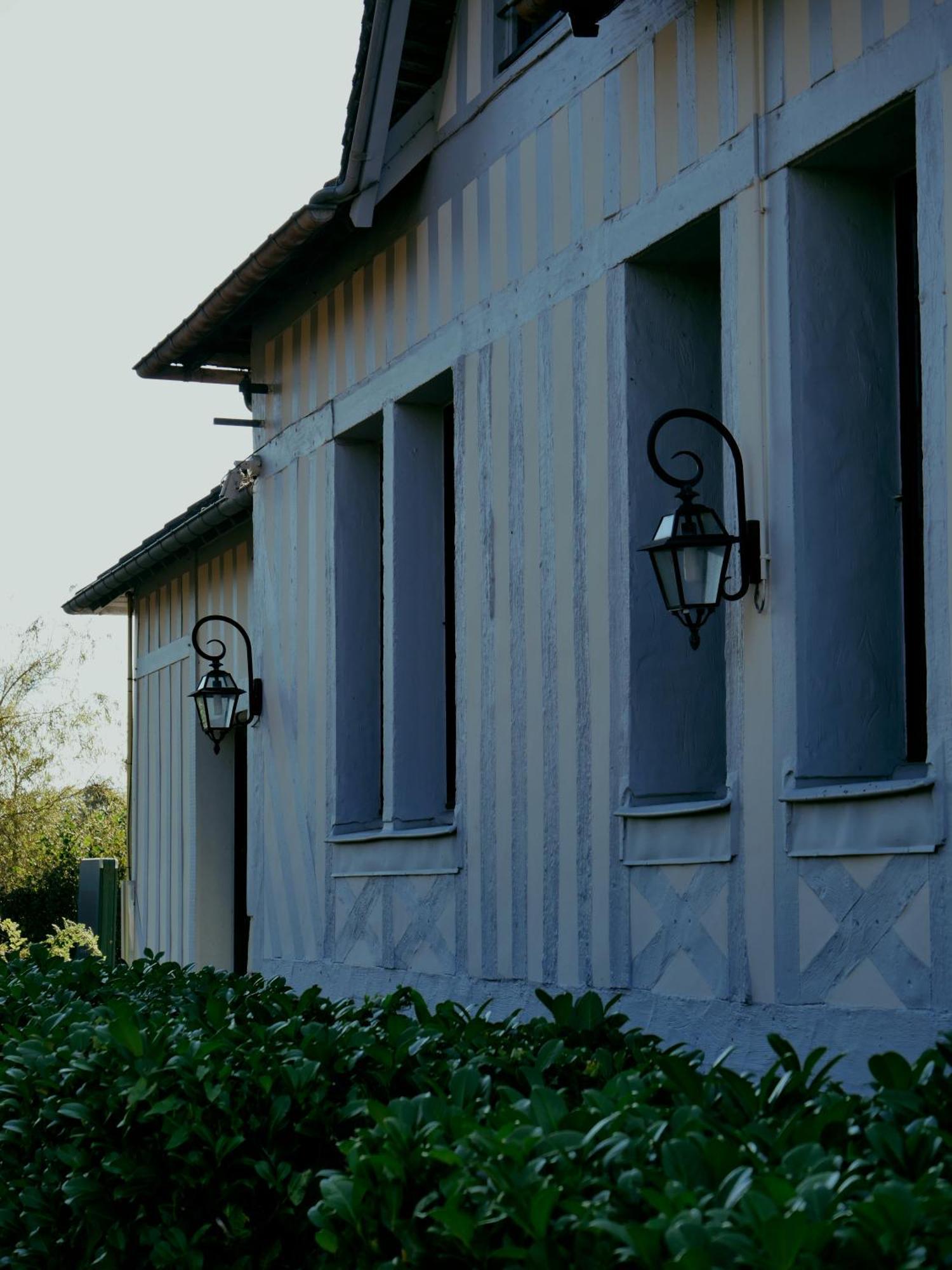 Logis Le Clos Deauville Saint Gatien Экстерьер фото