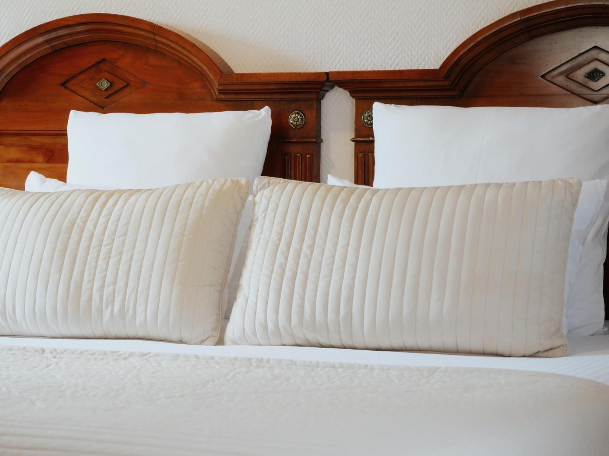 Logis Le Clos Deauville Saint Gatien Экстерьер фото